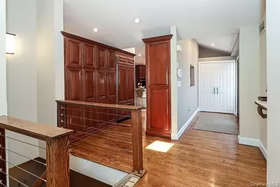 32 Randy Lane, Plainview, NY 11803 - Photo 19