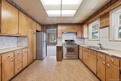 220 Sherman Avenue, Peekskill, NY 10566 - Photo 9
