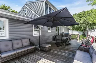 2 Vermont St, Lindenhurst, NY 11757 - Photo 27