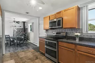 1072 Connetquot Ave, Central Islip, NY 11722 - Photo 13
