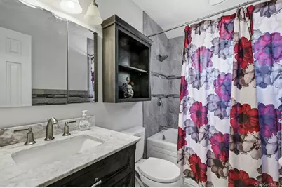 1072 Connetquot Avenue, Central Islip, NY 11722 - Photo 21