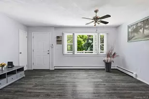 1072 Connetquot Ave, Central Islip, NY 11722 - Photo 7