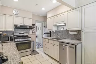 3960 Wellwood Rd, Seaford, NY 11783 - Photo 11