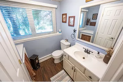 73 Danbury Street, Bay Shore, NY 11706 - Photo 23