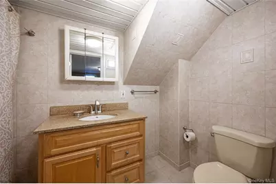 73 Danbury Street, Bay Shore, NY 11706 - Photo 27