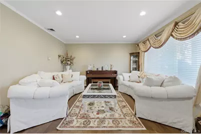 73 Danbury Street, Bay Shore, NY 11706 - Photo 5