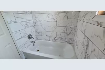 102 Division #1 C, Levittown, NY 11756 - Photo 11