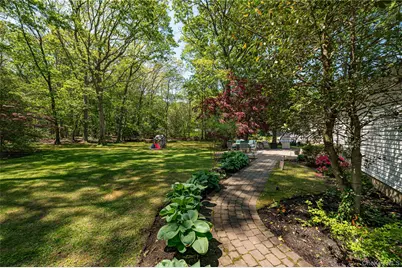 179 Dix Hills Road, Dix Hills, NY 11746 - Photo 27