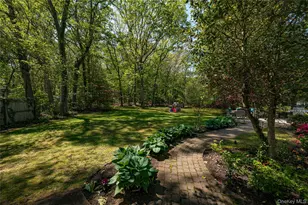 179 Dix Hills Rd, Dix Hills, NY 11746 - Photo 25