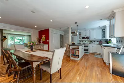 179 Dix Hills Road, Dix Hills, NY 11746 - Photo 15