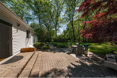 179 Dix Hills Road, Dix Hills, NY 11746 - Photo 31