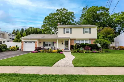 25 Gerald Lane, Plainview, NY 11803 - Photo 1