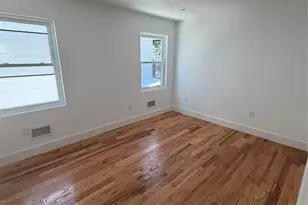 342 E234th St, Bronx, NY 10470 - Photo 3
