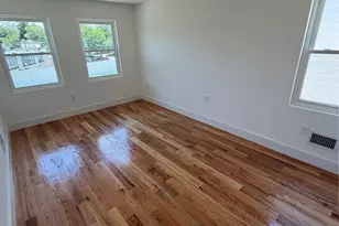 342 E234th St, Bronx, NY 10470 - Photo 7