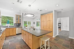 22 Random Farms Cir, Chappaqua, NY 10514 - Photo 11