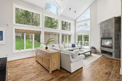 22 Random Farms Circle, Chappaqua, NY 10514 - Photo 3