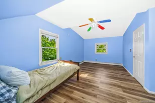 87 E Fenimore St, Valley Stream, NY 11580 - Photo 19
