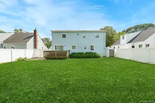 87 E Fenimore St, Valley Stream, NY 11580 - Photo 27