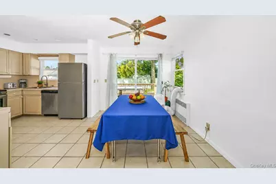 87 E Fenimore Street, Valley Stream, NY 11580 - Photo 9
