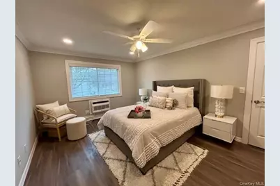 2 Victorian Court #289, Holtsville, NY 11742 - Photo 9