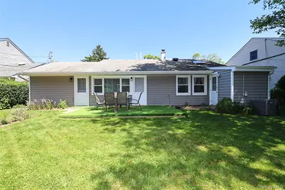 12 Ronan Road, Glen Cove, NY 11542 - Photo 29
