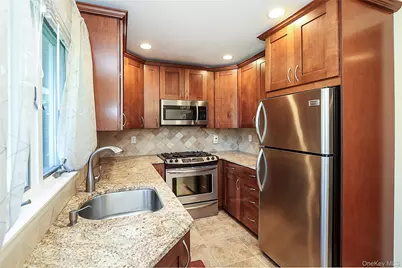 12 Ronan Road, Glen Cove, NY 11542 - Photo 13