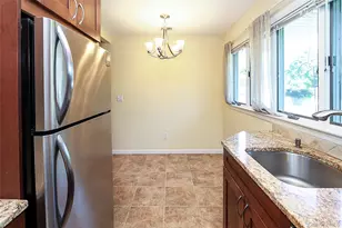 12 Ronan Rd, Glen Cove, NY 11542 - Photo 15