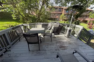 23 Hawthorn Ct, Fishkill, NY 12524 - Photo 5