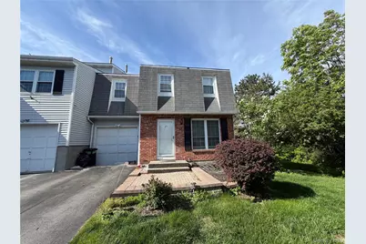 23 Hawthorn Court, Fishkill, NY 12524 - Photo 1