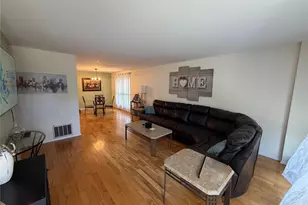 23 Hawthorn Ct, Fishkill, NY 12524 - Photo 3