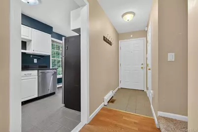 300 West Street #8, Mount Kisco, NY 10549 - Photo 3