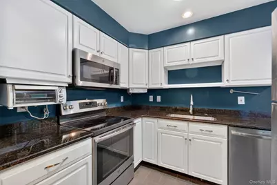 300 West Street #8, Mount Kisco, NY 10549 - Photo 5