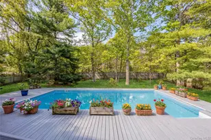 37 Blue Jay Way, East Hampton, NY 11937 - Photo 37