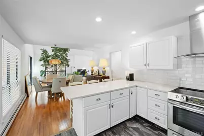 37 Blue Jay Way, East Hampton, NY 11937 - Photo 15