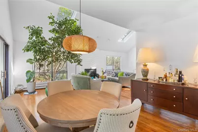 37 Blue Jay Way, East Hampton, NY 11937 - Photo 11