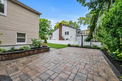 18 Pine Drive N, Roslyn, NY 11576 - Photo 25