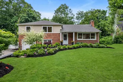 18 Pine Drive N, Roslyn, NY 11576 - Photo 1