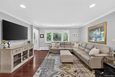 84 Wilson Boulevard, New Hyde Park, NY 11040 - Photo 5