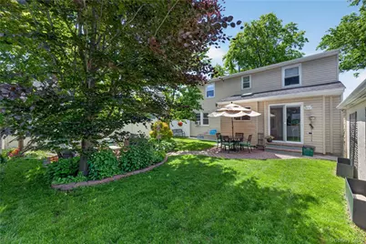 84 Wilson Boulevard, New Hyde Park, NY 11040 - Photo 11