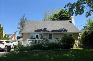 84 Wilson Blvd, New Hyde Park, NY 11040 - Photo 3