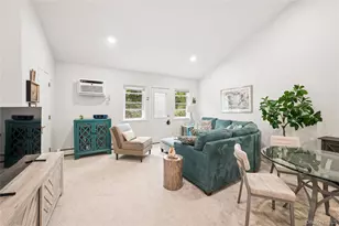 408 Cambridge Ct, Glen Cove, NY 11542 - Photo 3