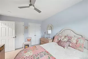 408 Cambridge Ct, Glen Cove, NY 11542 - Photo 11