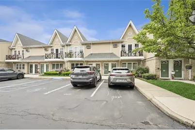 408 Cambridge Court, Glen Cove, NY 11542 - Photo 15