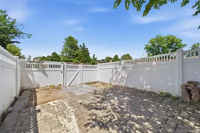 157-49 9th Avenue, Whitestone, NY 11357 - Photo 17