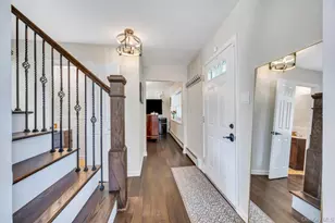 12 Tallow Ln, Lake Grove, NY 11755 - Photo 5