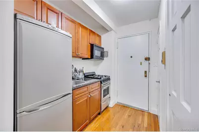 84-50 169th Street #410, Jamaica, NY 11432 - Photo 11