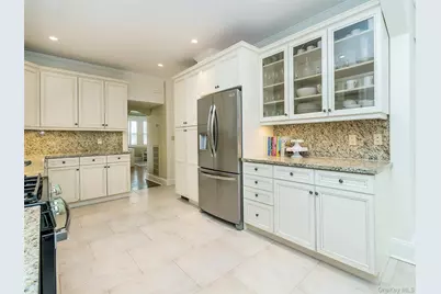 28 Monroe Street, Port Washington, NY 11050 - Photo 13