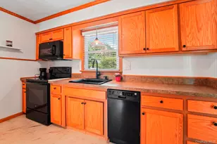 28 Park Hill Dr, New Windsor, NY 12553 - Photo 13