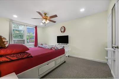 8458 Little Neck Parkway, Floral Park, NY 11001 - Photo 7