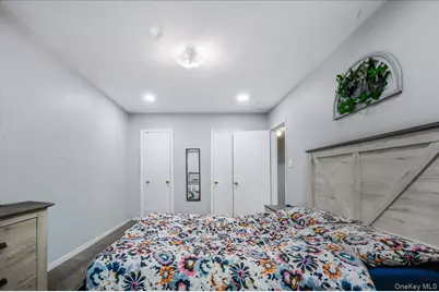 8458 Little Neck Parkway, Floral Park, NY 11001 - Photo 23